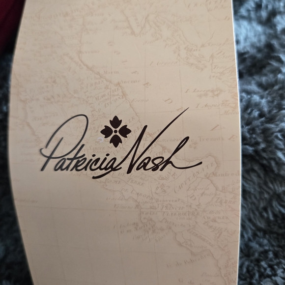 Patricia Nash Burgundy Crossbody Phone Bag with Gold Hardware - Picture 9 of 16